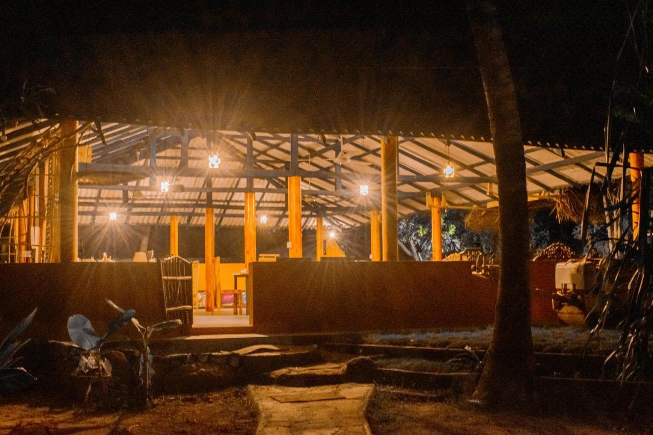 Sarada Beach Resort Yala Tissamaharama Exterior photo