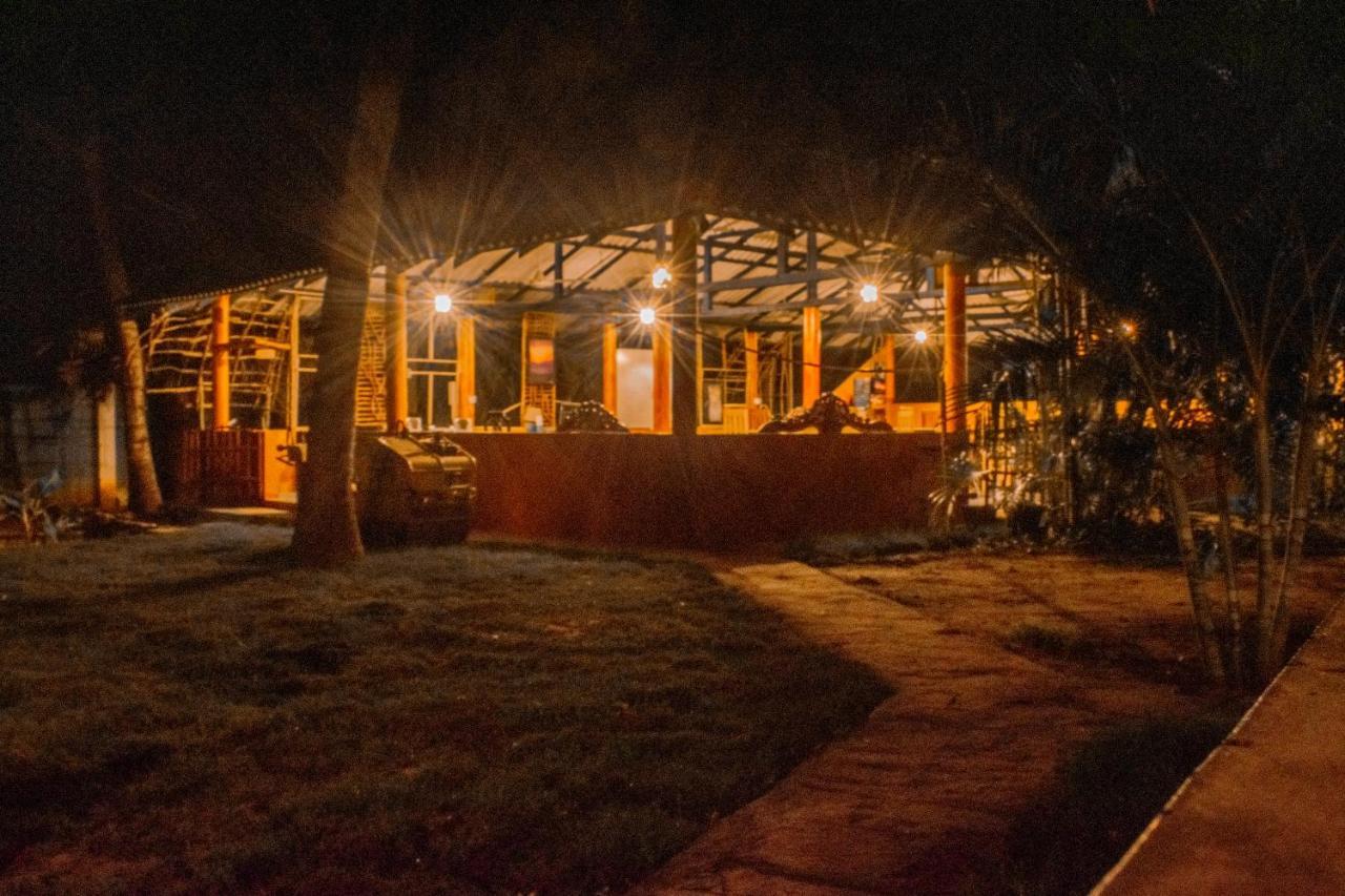 Sarada Beach Resort Yala Tissamaharama Exterior photo