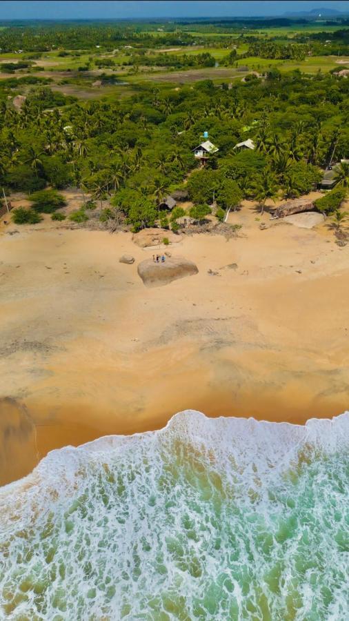 Sarada Beach Resort Yala Tissamaharama Exterior photo